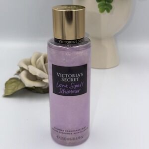 VICTORIA'S SECRET " LOVE SPELL SHIMMER " FRAGRANCE MIST  8.4 FL OZ.
